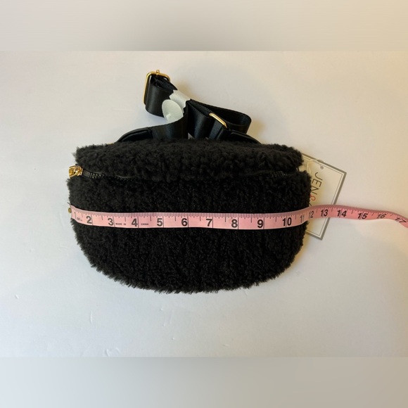NWT Jen&Co Jesslyn Sherpa Belt Bag Black - Picture 13 of 13